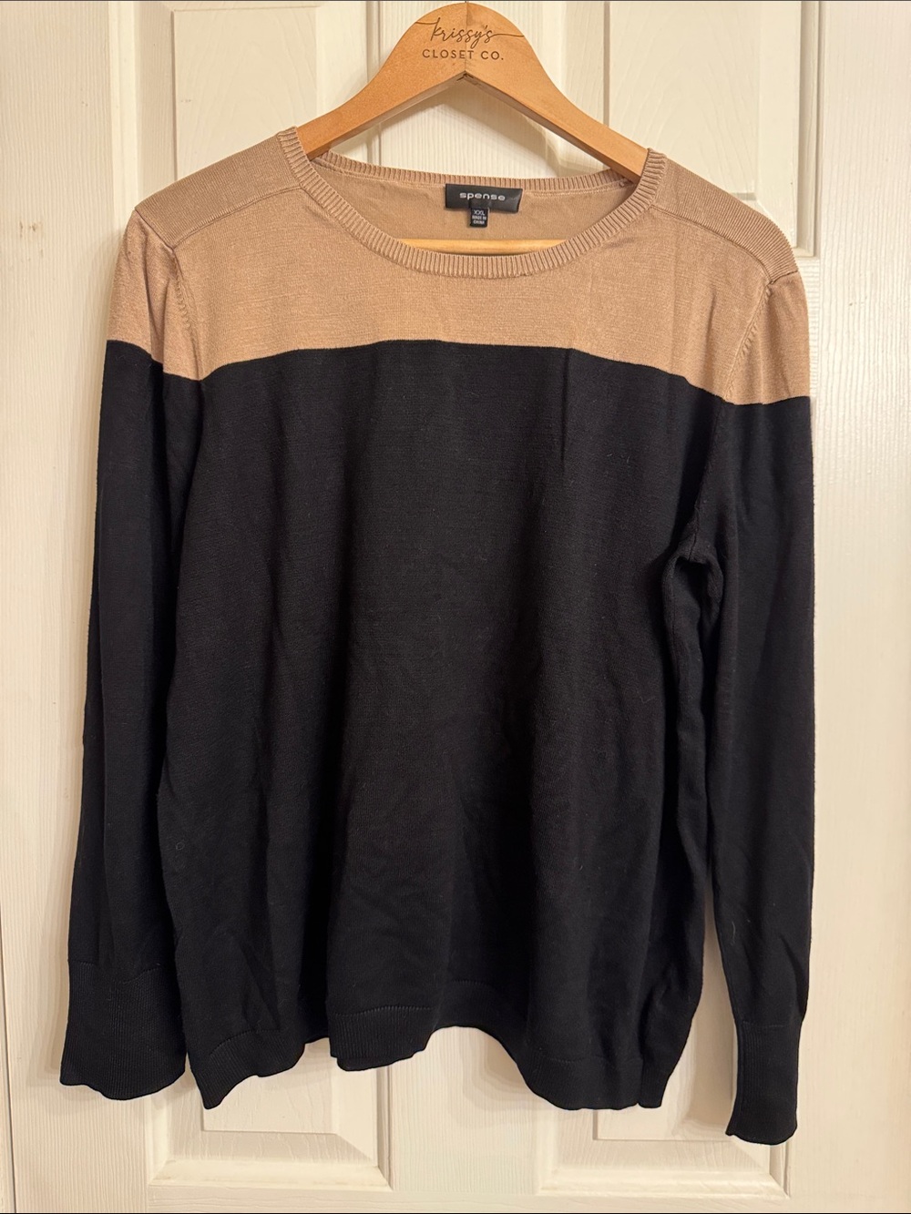 Spense Two-Tone Crewneck Sweater in Black and Tan